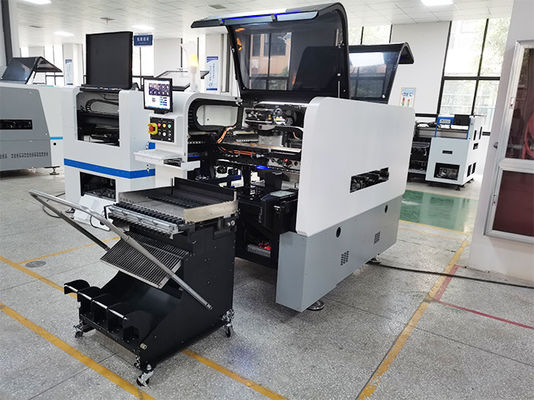 80000CPH SMT Elektronik Endüstrisi İçin Montaj Makinesi 0201 40x40mm