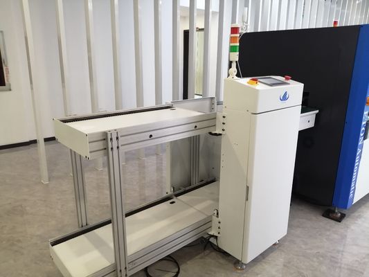 SMT tek raylı Yükleyici makinesi Ekran kontrolü gerçek renkli dokunmatik ekran