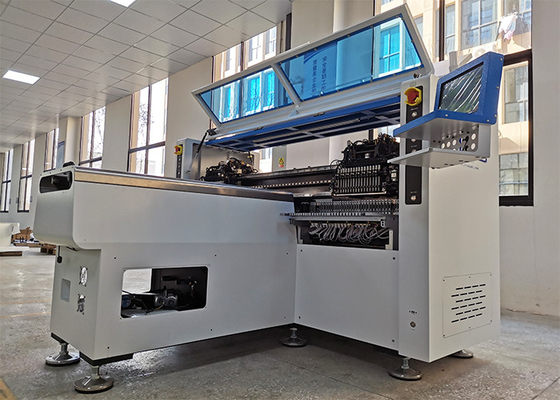 RGB SMT Alma ve Yerleştirme Makinesi Hızlı Hız 180K CPH Kapasitesi