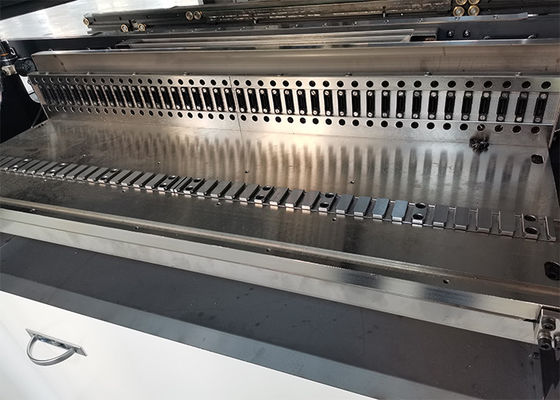 AC 380V 40000CPH 10 kafa 32 besleyici istasyonu LED ampul PCB SMT yakala ve yerleştir makinesi